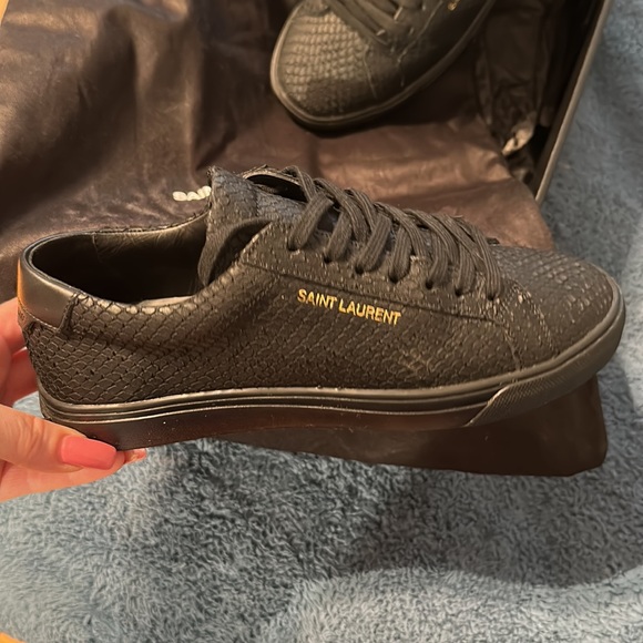 Saint Laurent sz 6 sneaker - Picture 2 of 6
